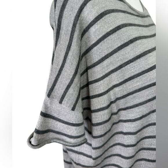Eileen Fisher 100% Merino Wool Short Sleeve Striped Sweater Oversized Size S - Picture 4 of 8